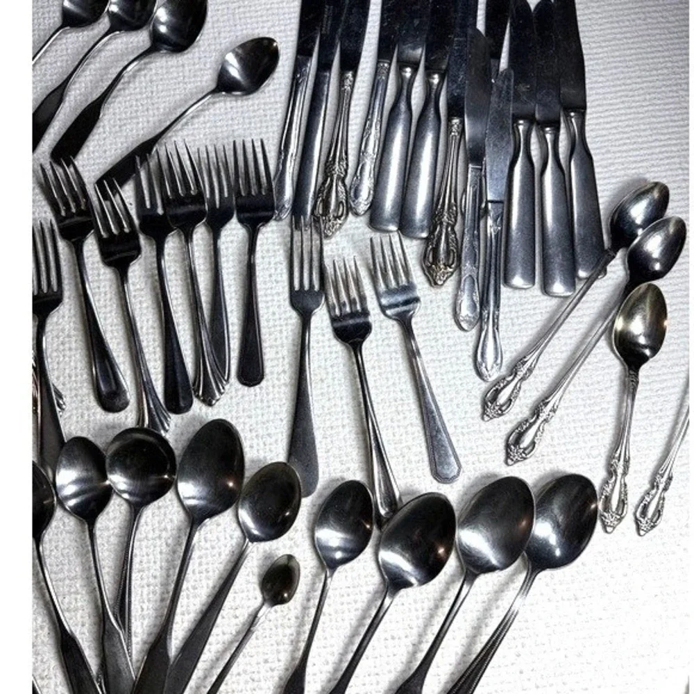 49 Piece Mixed Lot Stainless‎ Steel Silverware Flatwear Oneida Deluxe Libby, Etc